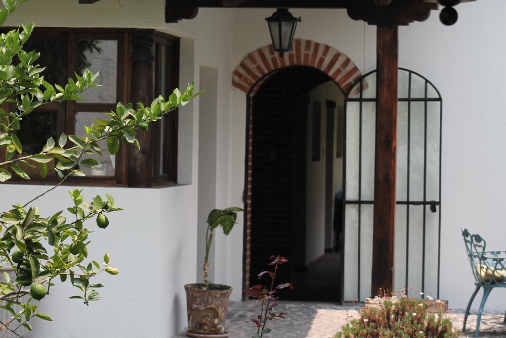 Bed and Breakfast Casa Naranjo Антигуа-Гватемала Экстерьер фото